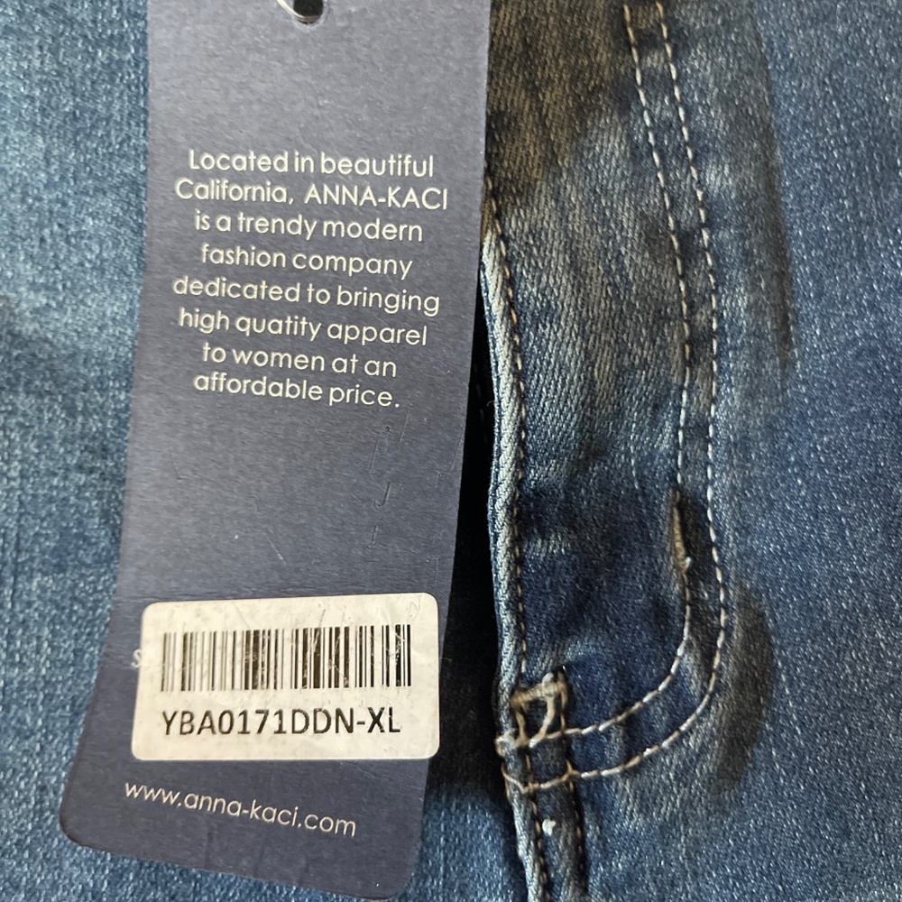 Jeans - Picture 2 of 2